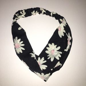 Cloth Hair Band Black with Daisy